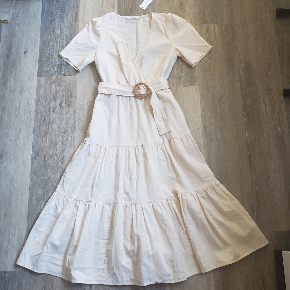 NWT Beautiful Dress - Picture 2 of 11